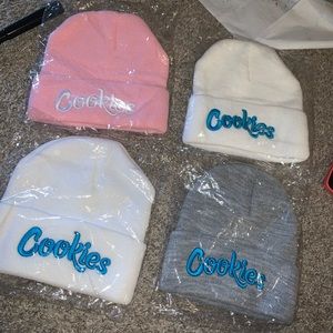 Brand new cookies beanies